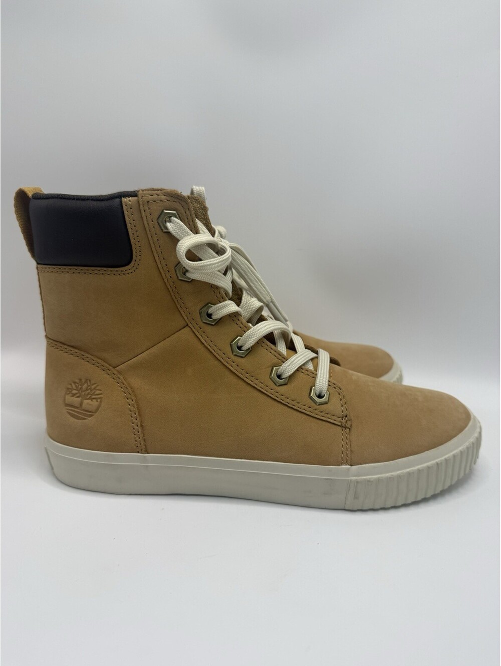 Timberland Women's Skyla Bay 6-Inch Sneaker Boots Wheat Nubuck Size 6.5 NWOB